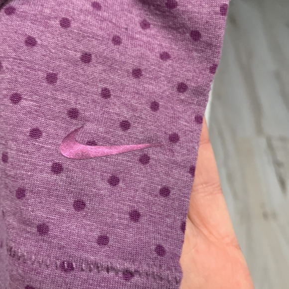 Nike Dry-fit Purple T-Shirt - polka dots! - Picture 3 of 3